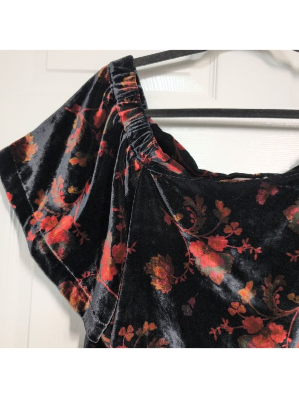 LOFT Velvet Floral Off Shoulder Shirt Womens Size XL Black Whimsigoth Romantic - Picture 2 of 6